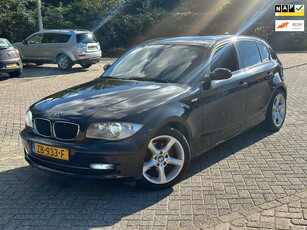 BMW 1-serie 118d / NETTE AUTO / AIRCO / NIEUWE APK