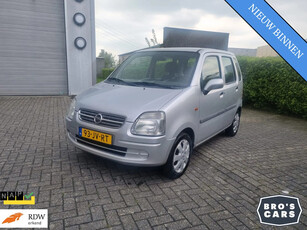 Opel Agila 1.2-16V Star Edition 