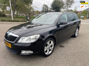 Skoda Octavia Combi 1.8 TSI Elegance Business Line / 1e.eigenaar / automaat / navi / cruise.cont / airco / elek.pak / pdc / nap...