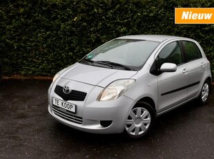 Toyota Yaris 1.3 VVTI SOL / AIRCO RIJKLAAR PRIJS INCL.NIEUWE APK !