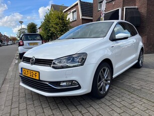 Volkswagen Polo 1.2 TSI FIRST ED LOUNGE 71882 KM zeer mooie uitvoering