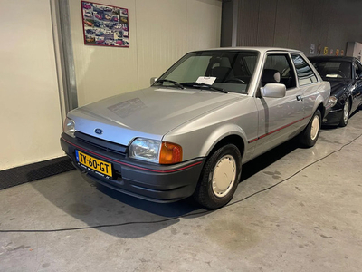 Ford Escort Onberispelijk 1.4 CL uniek 1e lak