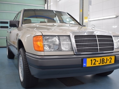 Mercedes-Benz E-klasse Sedan W124