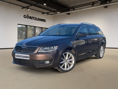 SKODA OCTAVIA Combi 1.4 TSI Greentech Elegance Businessline half leer half alcantara interieur