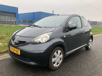 Toyota Aygo 1.0-12V + KOPPELING SLIPT