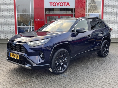 TOYOTA RAV4 2.5 HYBRID BI-TONE SCHUIF/KANTELDAK NL-AUTO 1E-EIG DEALER-OND APPLE/ANDROID NAVI EL-ACHTERKLEP LED PARK-SENSOREN JBL-PREMIUM AUDIO 360° CAMERA