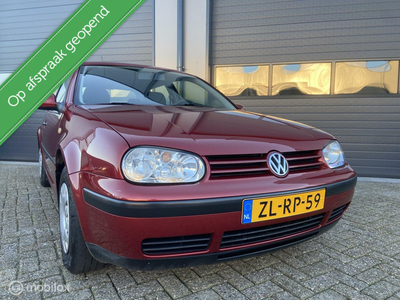 Volkswagen Golf 1.4-16V Originele Trendline Uitvoering 122Dk