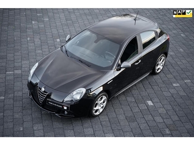 Alfa Romeo Giulietta Benzine