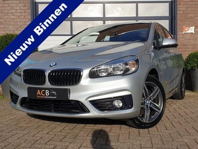 BMW 2 Serie Active Tourer 220i Sport, Trekhaak (bj 2016)