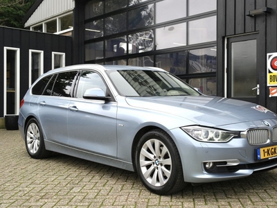 BMW 3 Serie Touring 320i Executive Automaat / NL-Auto / Cruise / Trekhaak / Navi / 17''