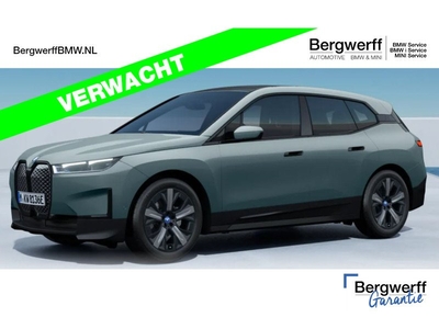 BMW iX xDrive40 High Executive - Pano - Stoelventilatie - Soft-Close - Harman Kardon