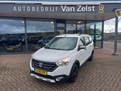 Dacia Lodgy 1.2 TCe Stepway 7p. Airco, Multimedia systeem, Navigatie, Bluetooth telefoonverbinding, Cruise control, Parkeersensoren, Elektri Nette auto, BOVAG