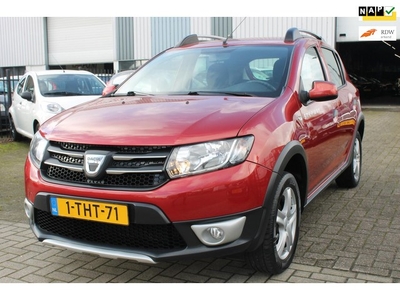 Dacia Sandero 0.9 TCe Stepway Lauréate Navi Clima PDC !