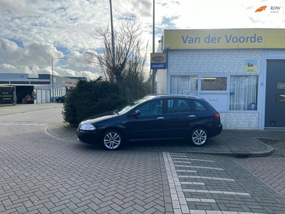 Fiat Croma 2.2-16V Dynamic