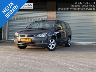 Ford Focus Wagon 1.6-16V Futura