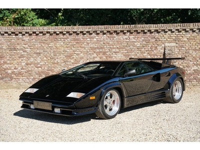 Lamborghini Countach 5000 Quattrovalvole Fuel injection