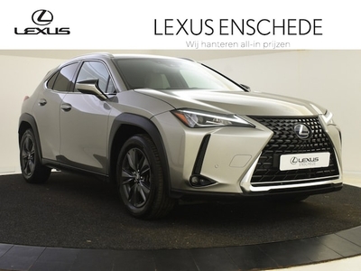 Lexus UX Benzine