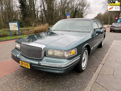 Lincoln Town Car Benzine