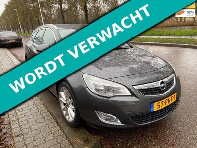 Opel Astra Sports Tourer 1.6 Turbo Cosmo 180pk 2e eig Historie Navi Clima Trekhaak