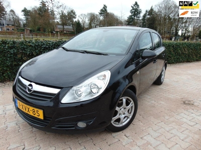 Opel Corsa 1.4-16V Cosmo 5-DRS. , Airco / Elec.Pakket / Isofix / LM Velgen.