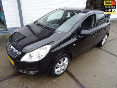 Opel Corsa 1.4-16V Cosmo