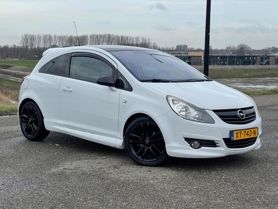 Opel Corsa 1.4-16V Edition OPC Airco/Leder/Lmv/New