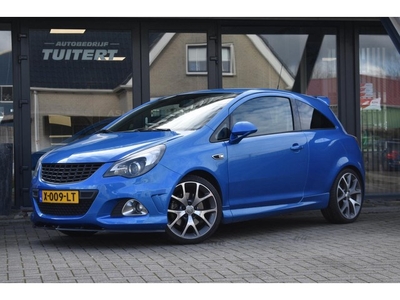 Opel CORSA 1.6-16V Turbo OPC RECARO VOLLEDIG