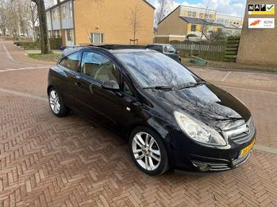 Opel Corsa AUTOMAAT / 99.000 NAP / Panorama dak / Volle auto