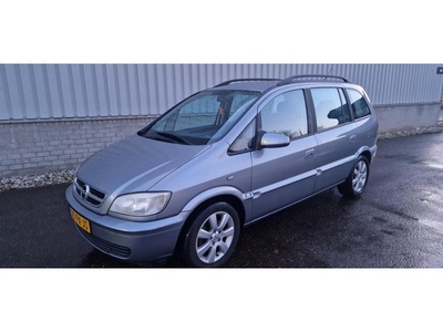 Opel Zafira 1.8-16V Maxx