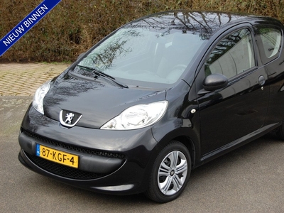 Peugeot 107 1.0-12V XR / 119DKM!