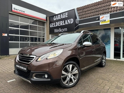 Peugeot 2008 1.6 VTi Féline Navi Leder Cruise