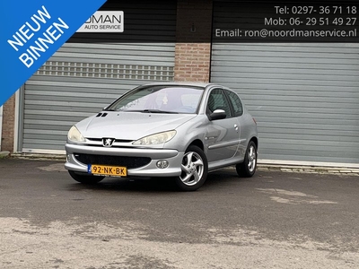 Peugeot 206 1.6-16V Quiksilver