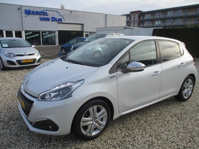 Peugeot 208 1.2 PureTech Signature