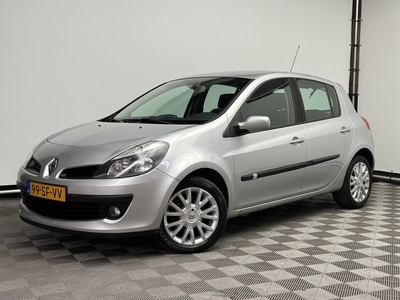 Renault Clio 1.6-16V Dynamique Luxe 5-drs Automaat Airco NL