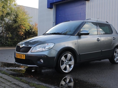 Skoda Fabia 1.2 TSI Scout / Airco / Cruis Control / Elec ramen / Parkeer sensoren