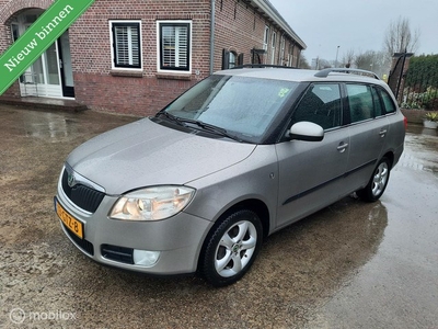 Skoda Fabia Combi 1.6-16V Elegance Airco/1e Eig.Eig./Goed