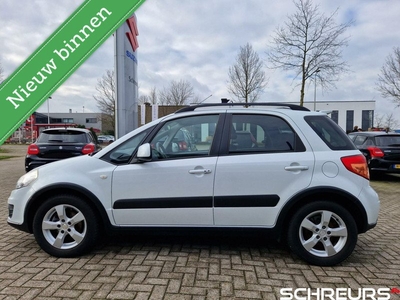 Suzuki SX4 1.6 120 pk Exclusive | 2de eigenaar | Door ons onderhouden | Rijklaar prijs | De juiste uitvoering en motor