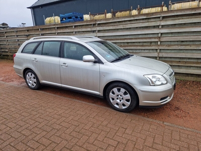 Toyota Avensis Wagon 1.8 VVTi Linea Terra