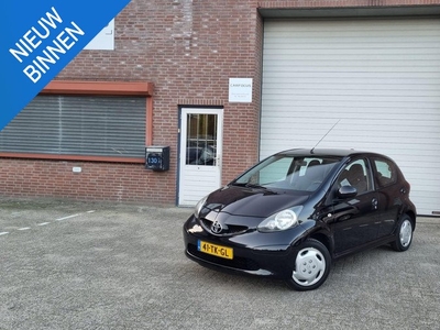 Toyota Aygo 1.0-12V + APK 5 deurs NAP