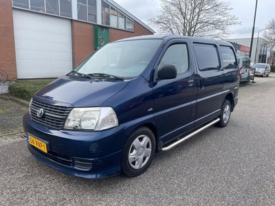 Toyota HiAce 2.5 D-4D KWB Comfort