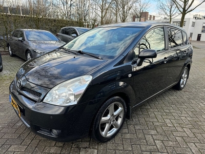 Toyota Verso 1.8 VVT-i Dynamic