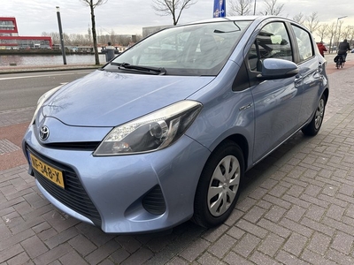 Toyota Yaris 1.5 Full Hybrid Dynamic navi/camera airco/ecc