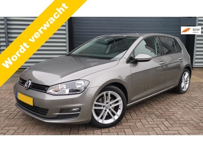 Volkswagen Golf 1.2 TSI Highline Automaat PDC