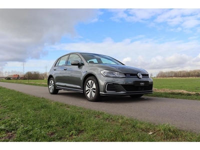 Volkswagen Golf 7.5 1.4 TSI PHEV GTE PANO CARPLAY