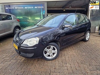 Volkswagen Polo 1.4-16V Comfortline 2E EIGENAARNW APK12