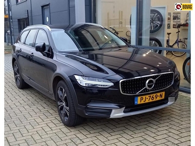 Volvo V90 Cross Country D4 AWD Adaptive-cruise