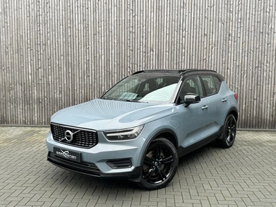 Volvo XC40 1.5 T5 R-Design Pano Trekhaak Black Pack