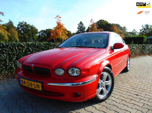 Jaguar X-TYPE 3.0 V6 Executive , Automaat , Clima , Cruise / Leder / Schuifdak / Lm Velgen . ( YOUNGTIMER )