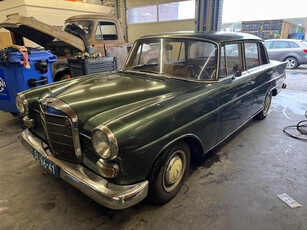 Mercedes-Benz 200-280 (W115) 200 D Oldtimer Project