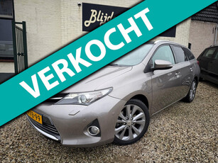 Toyota Auris Touring Sports 1.8 Hybrid Lease Pro Pano-Dak | Navi | Stoel vw. | Leder | Camera | Xenon